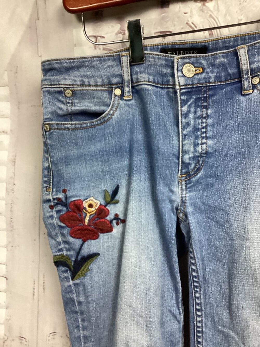 Talbots Embroidered Denim Jeans Slim Ankle Roses 2P - Picture 3 of 9